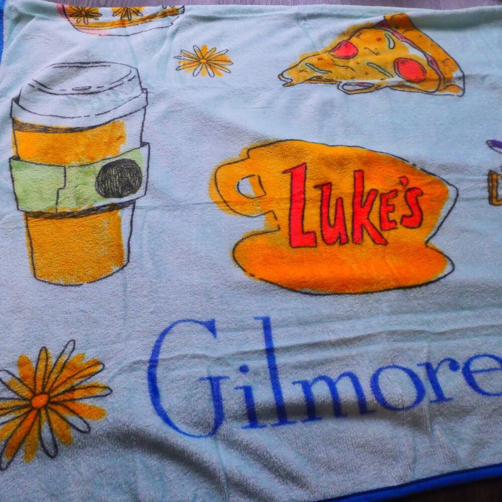 NEW Gilmore Girls Cozy Fleece Plush Throw Blanket 46" x 60" Luke's Stars Hollow - Picture 7 of 7